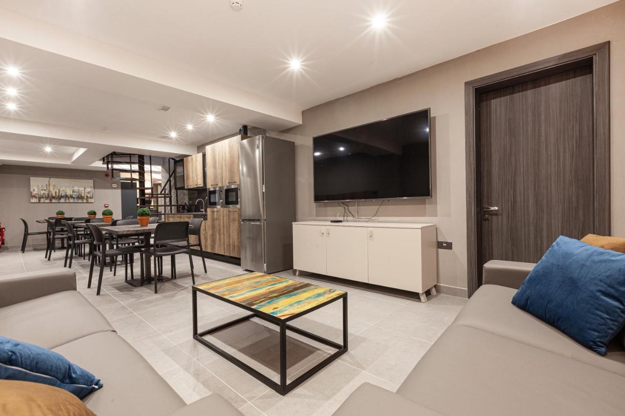 Charming,Comfortable And Centrally Located Group Accomodation Gzira ภายนอก รูปภาพ